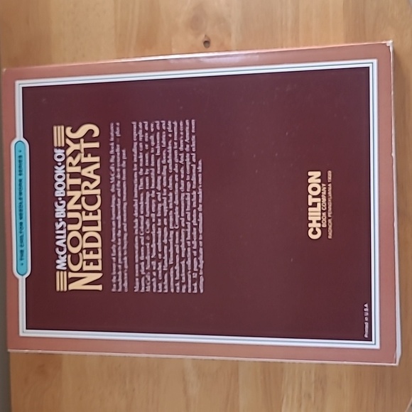 MCCALL'S CHILTON Vintage 1983 'Big Book of Country Needlecrafts' Softcover - Picture 5 of 17